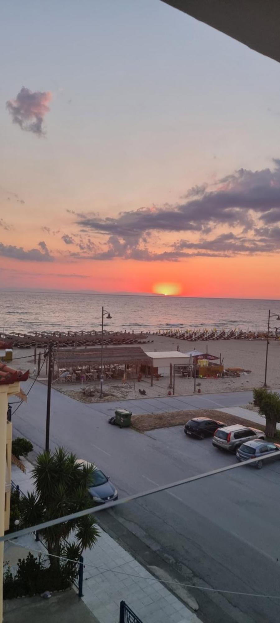 Aparthotel Pantheon Sea View Néoi Póroi Pokoj fotografie