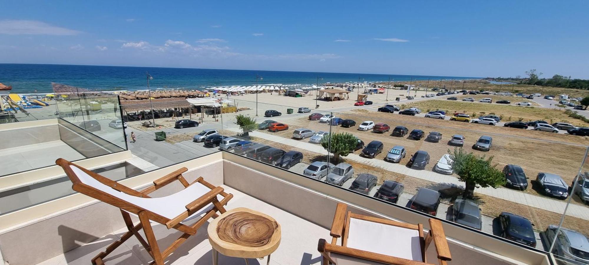 Aparthotel Pantheon Sea View Néoi Póroi Pokoj fotografie